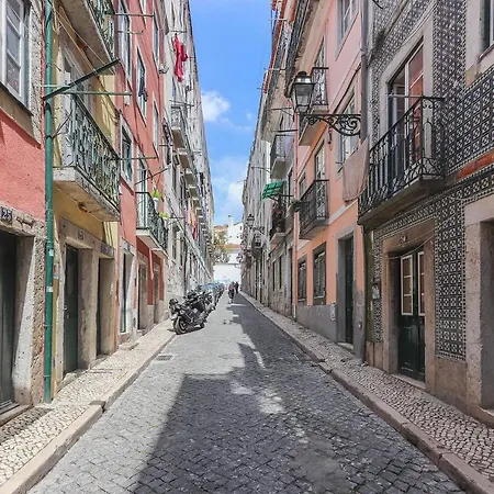 Bairro Alto Cosy By Homing Apartment